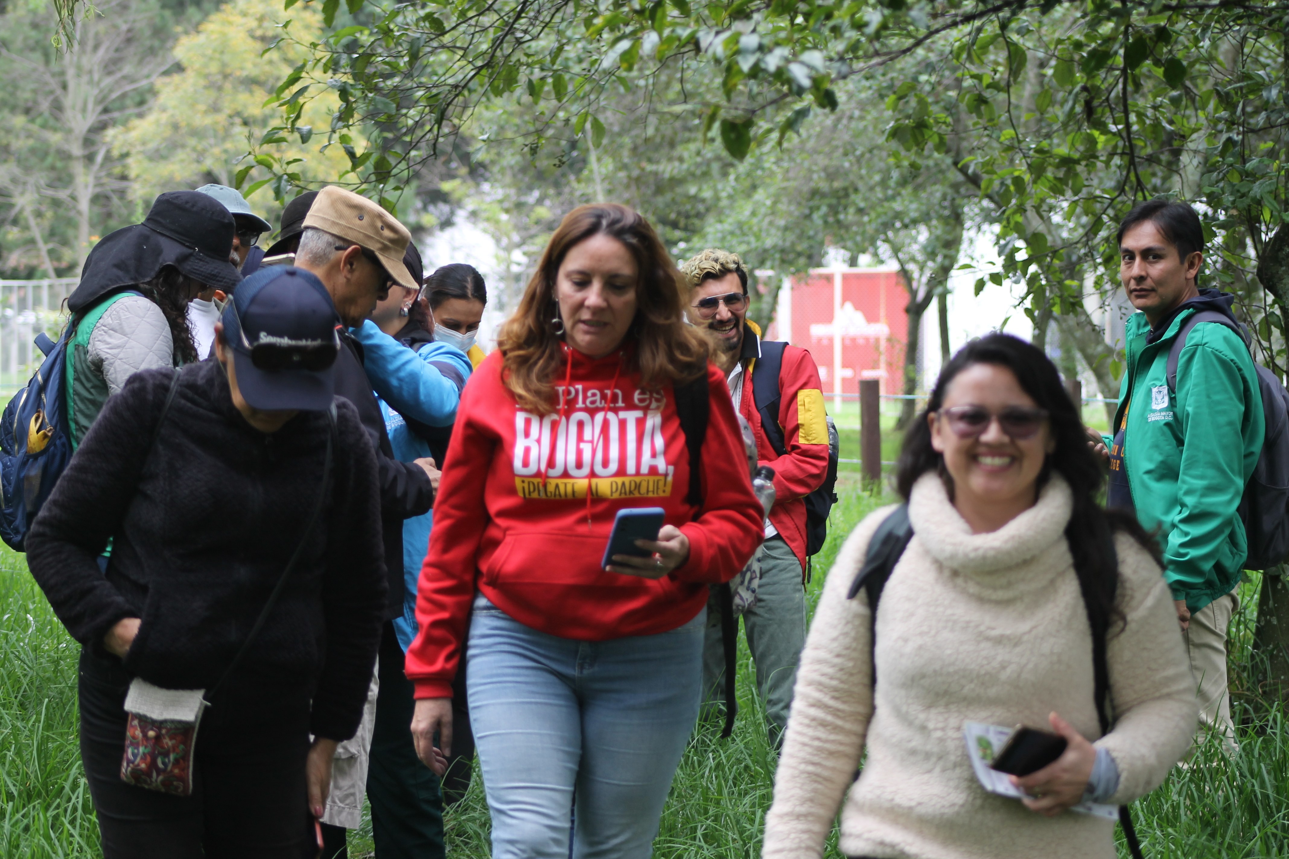 Caminata consciente en parque natural